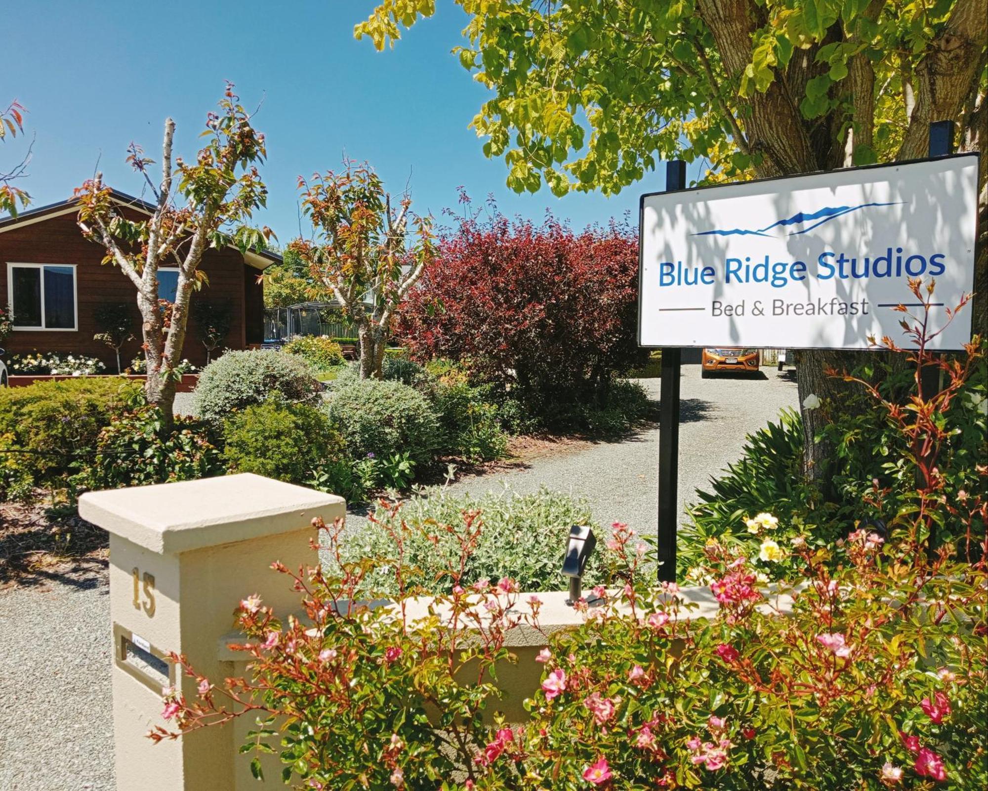 Blue Ridge Studios And Bed & Breakfast Te Anau Exterior foto